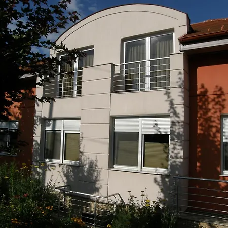 Frühstückspension Promedicum Panzio Veszprém